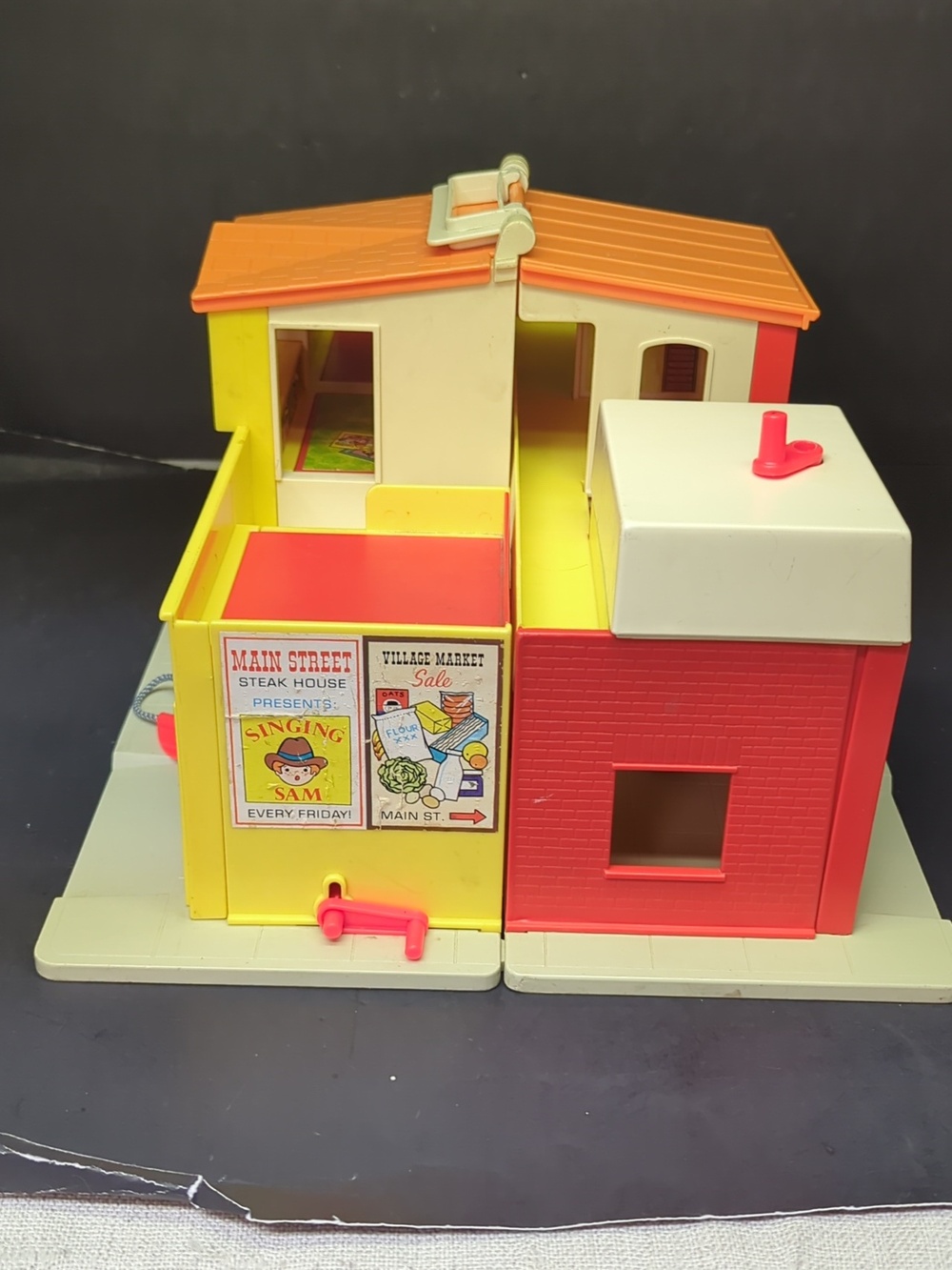 Vintage Fisher Price Play Family Village, Main Street - 1973, #997 - Picture 13 of 16